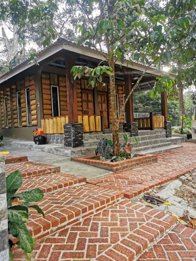 Homestay Dusun Ana Balun Slim River Exterior photo